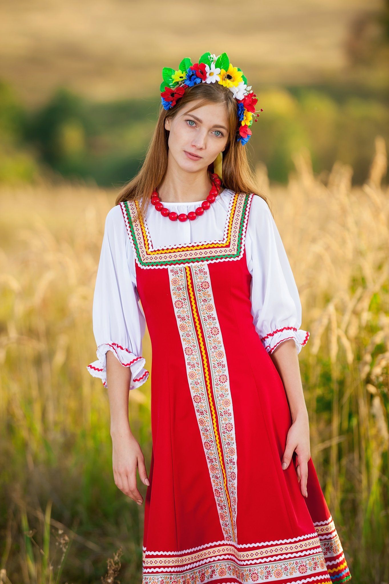 Women in Slavic costumes in Huangshi