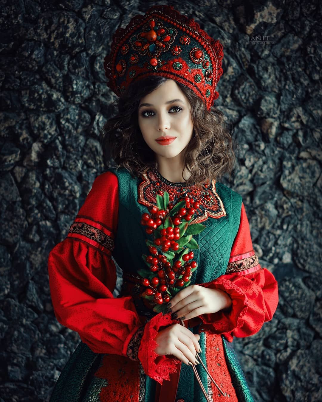 Nude girl Women in Slavic costumes in Huangshi